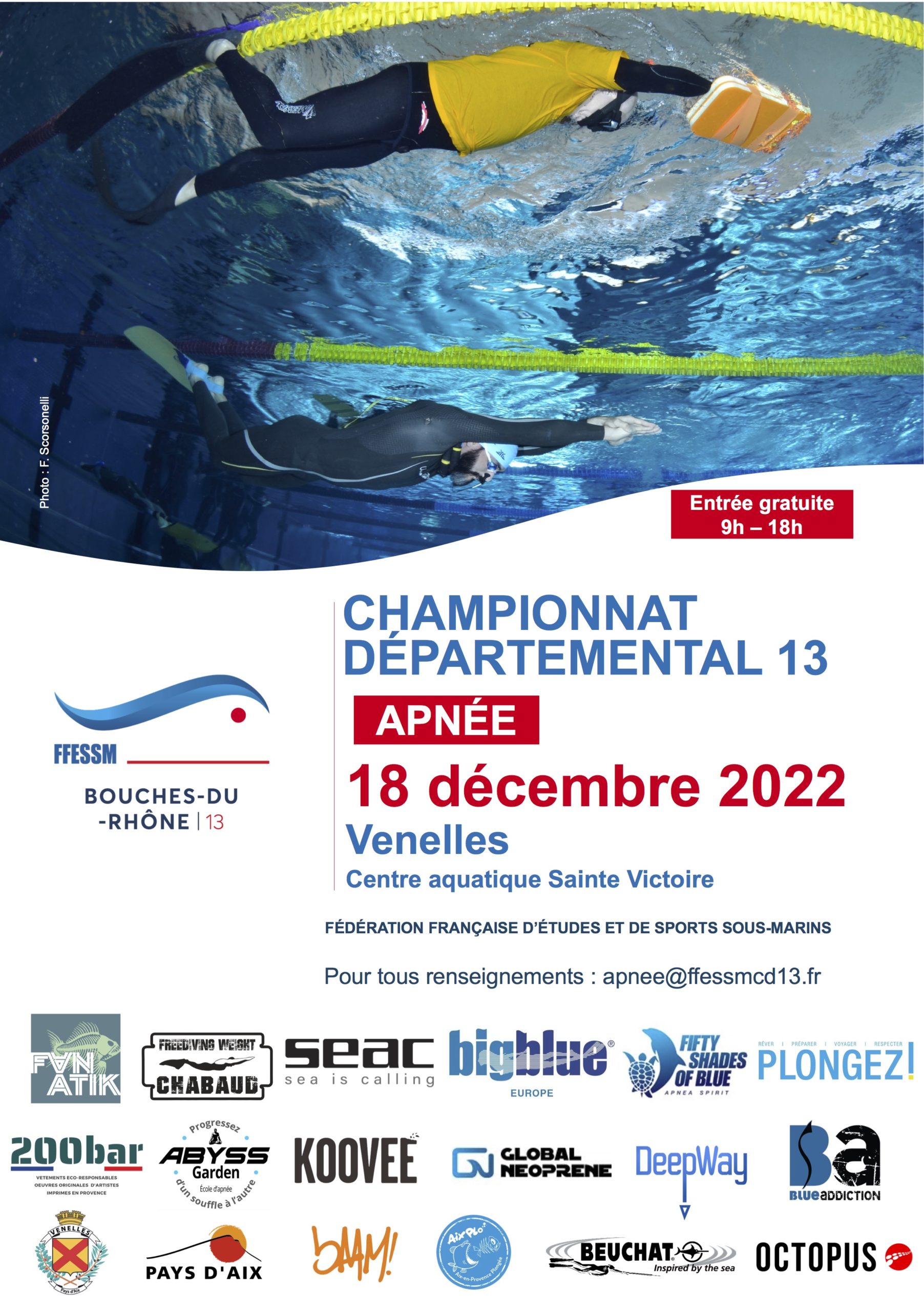 Description : Une image contenant texte, natation, bleu vert, capture d’écran
Description générée automatiquement